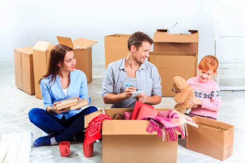 Student storage options in Earlscourt for boxes and personal belongings